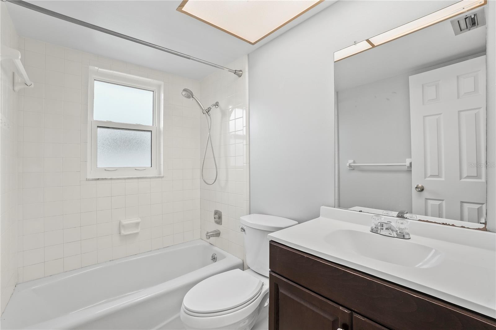 Image 6 of 27 For 7108 14th Avenue Nw