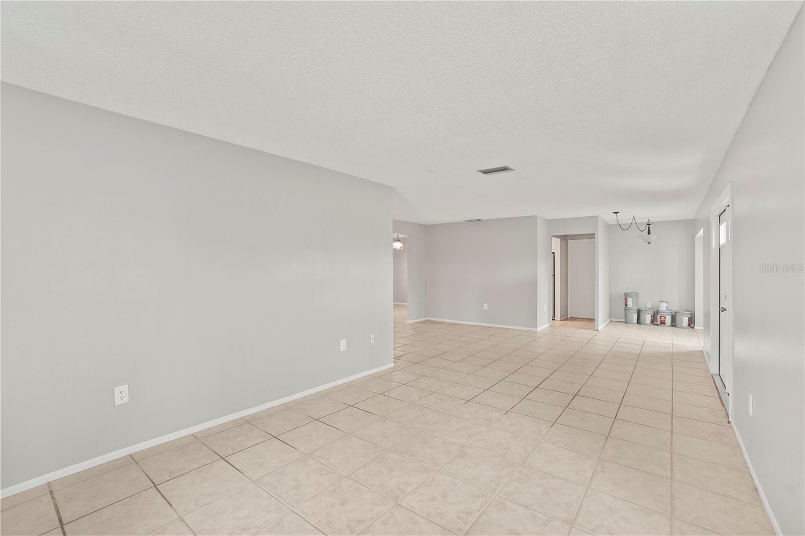 Image 7 of 27 For 7108 14th Avenue Nw