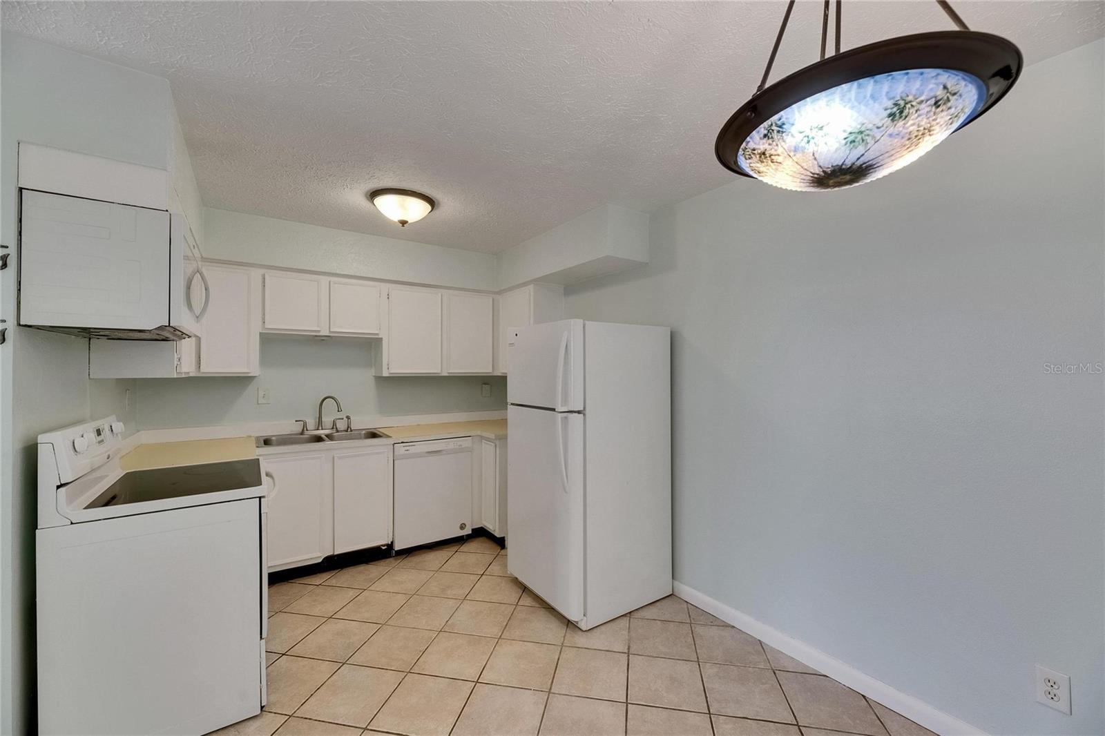 Image 18 of 31 For 1049 Apollo Beach Boulevard D