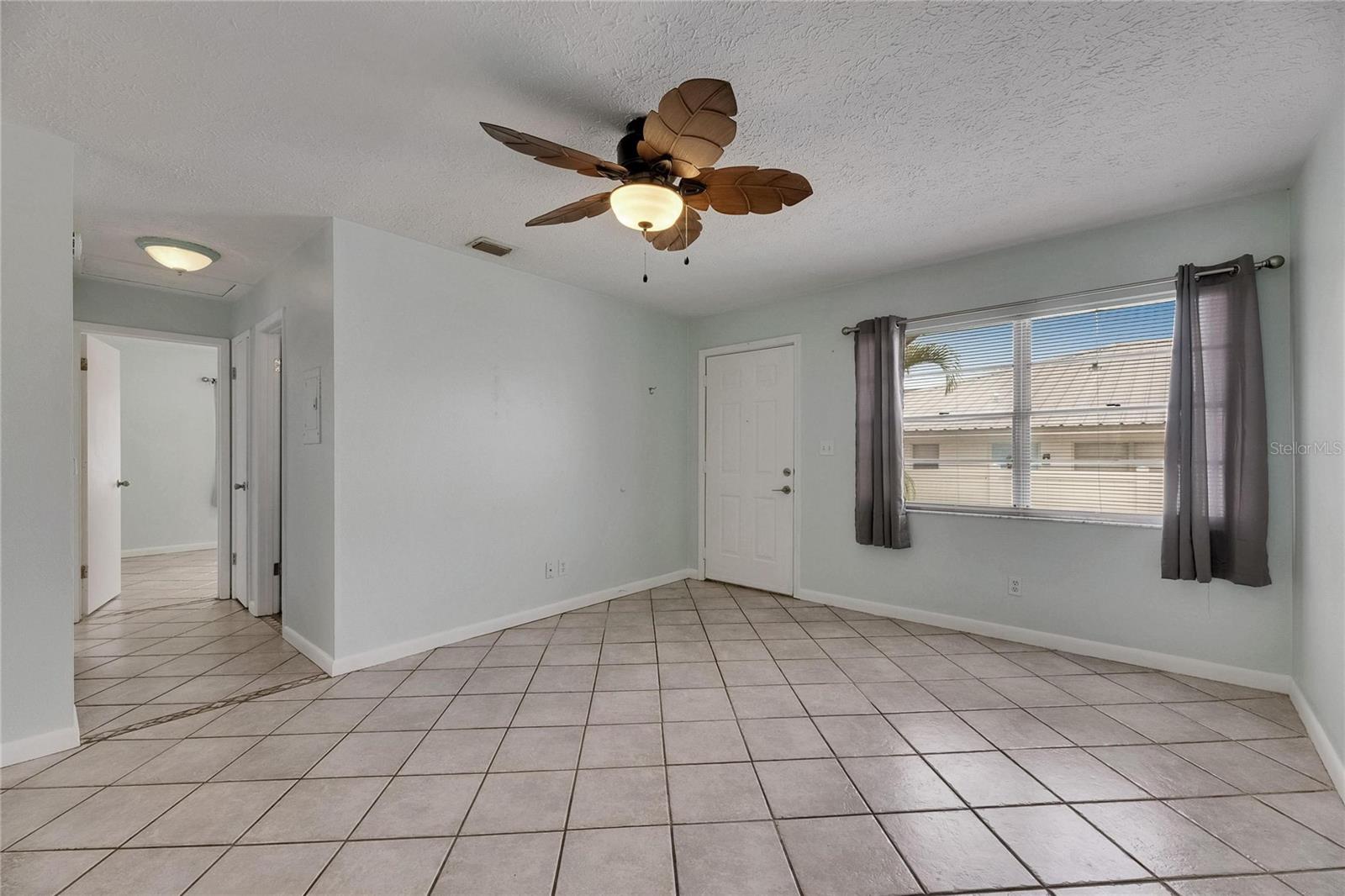 Image 7 of 31 For 1049 Apollo Beach Boulevard D