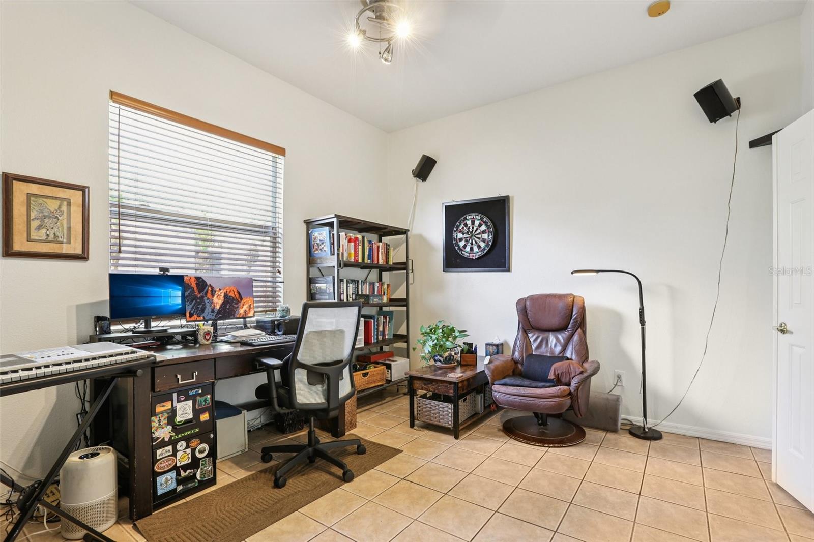 Listing photo id 20 for 23346 Abercorn Lane