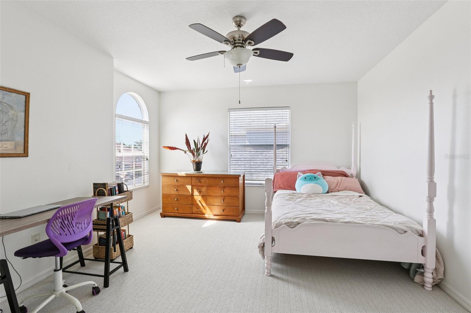 Listing photo id 28 for 23346 Abercorn Lane