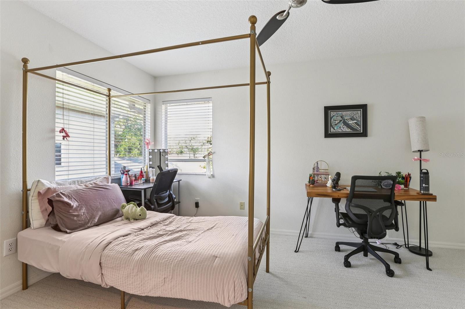 Listing photo id 31 for 23346 Abercorn Lane