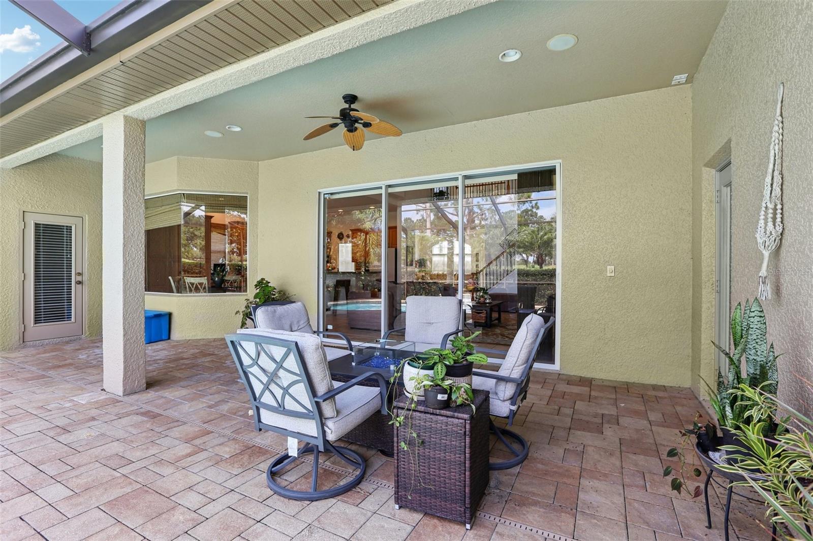 Listing photo id 33 for 23346 Abercorn Lane