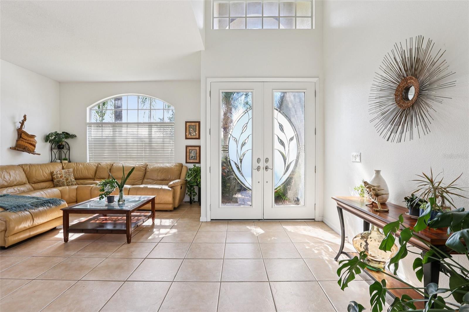 Listing photo id 2 for 23346 Abercorn Lane