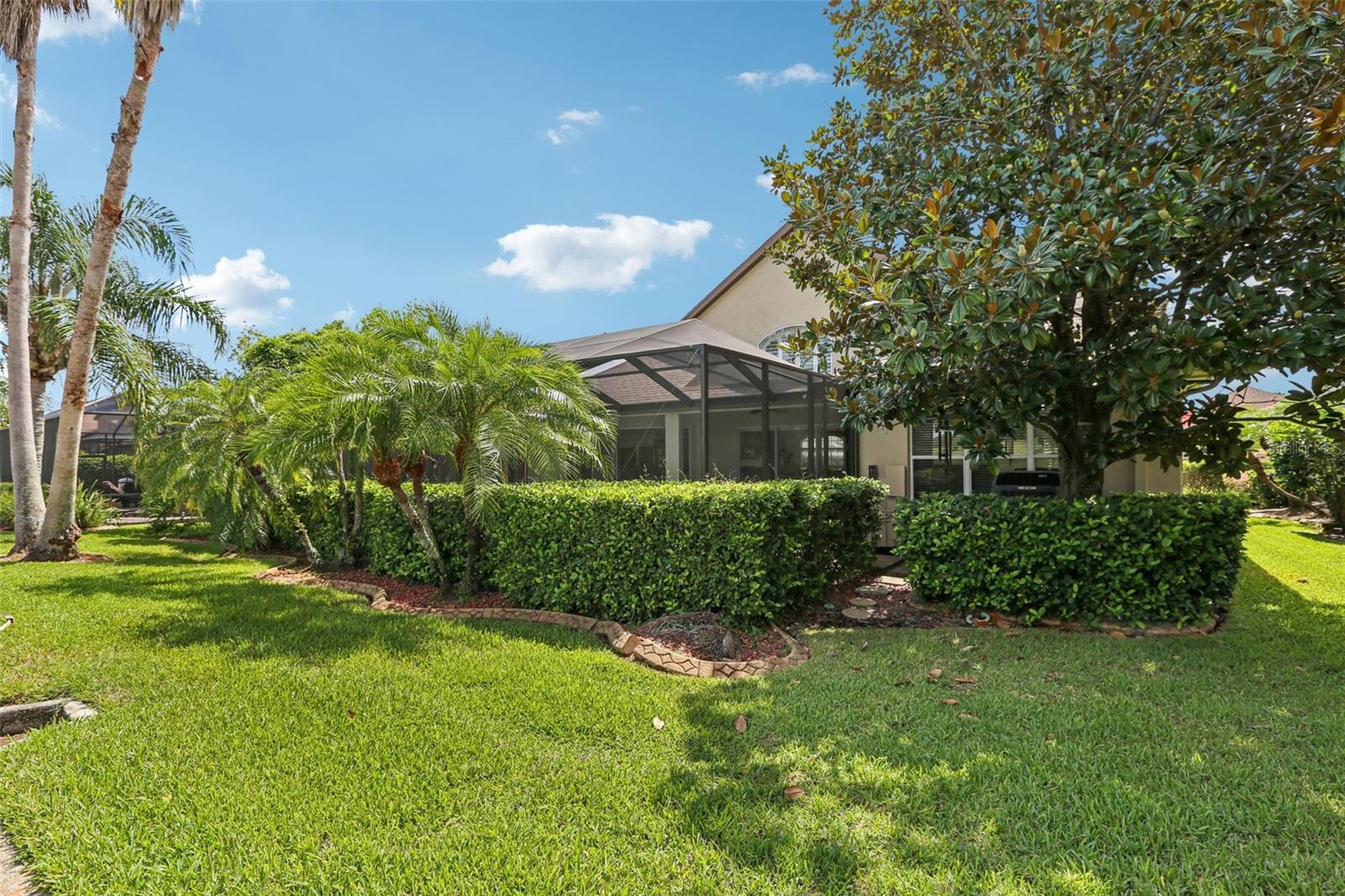 Listing photo id 39 for 23346 Abercorn Lane