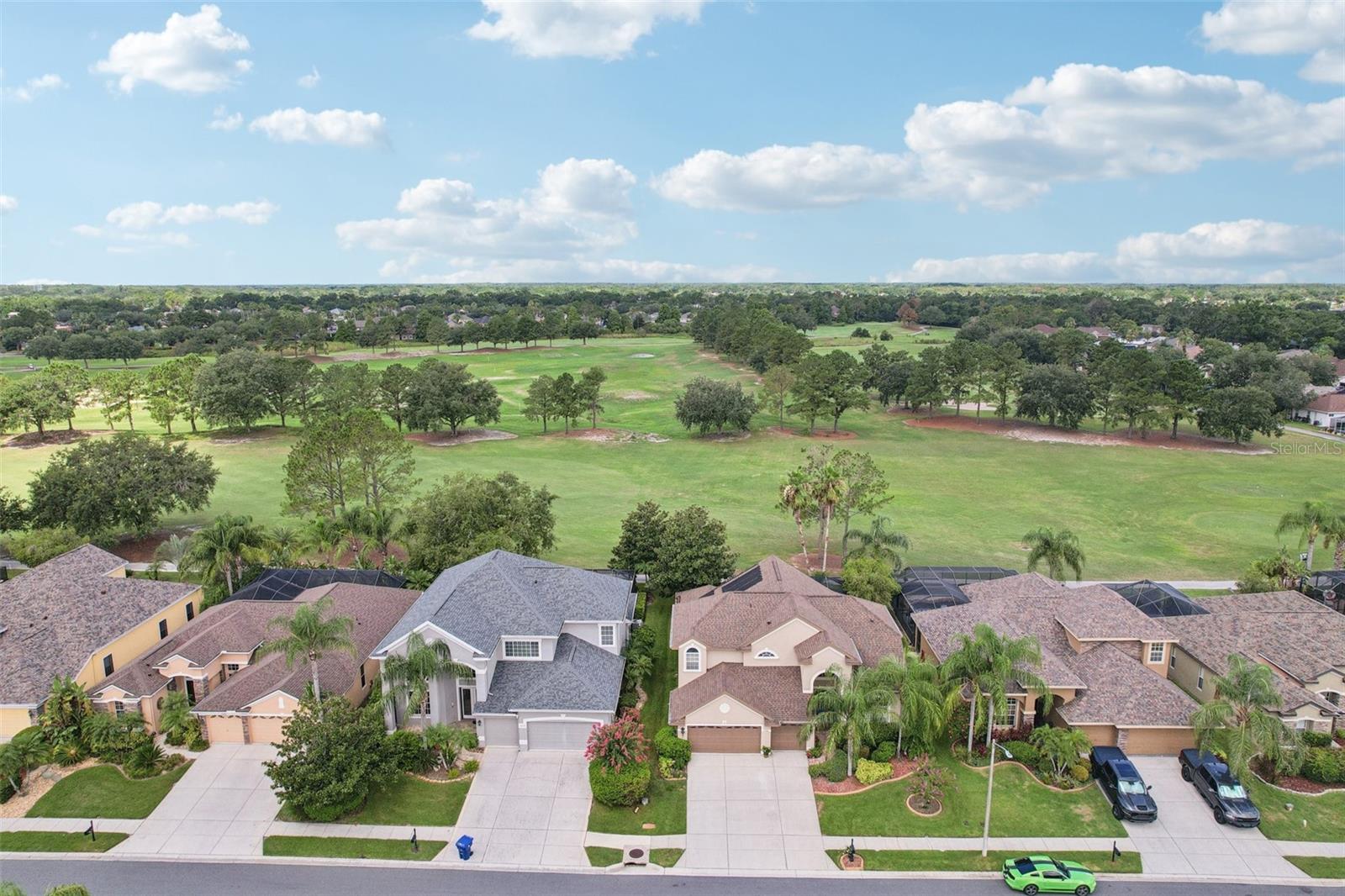 Listing photo id 41 for 23346 Abercorn Lane