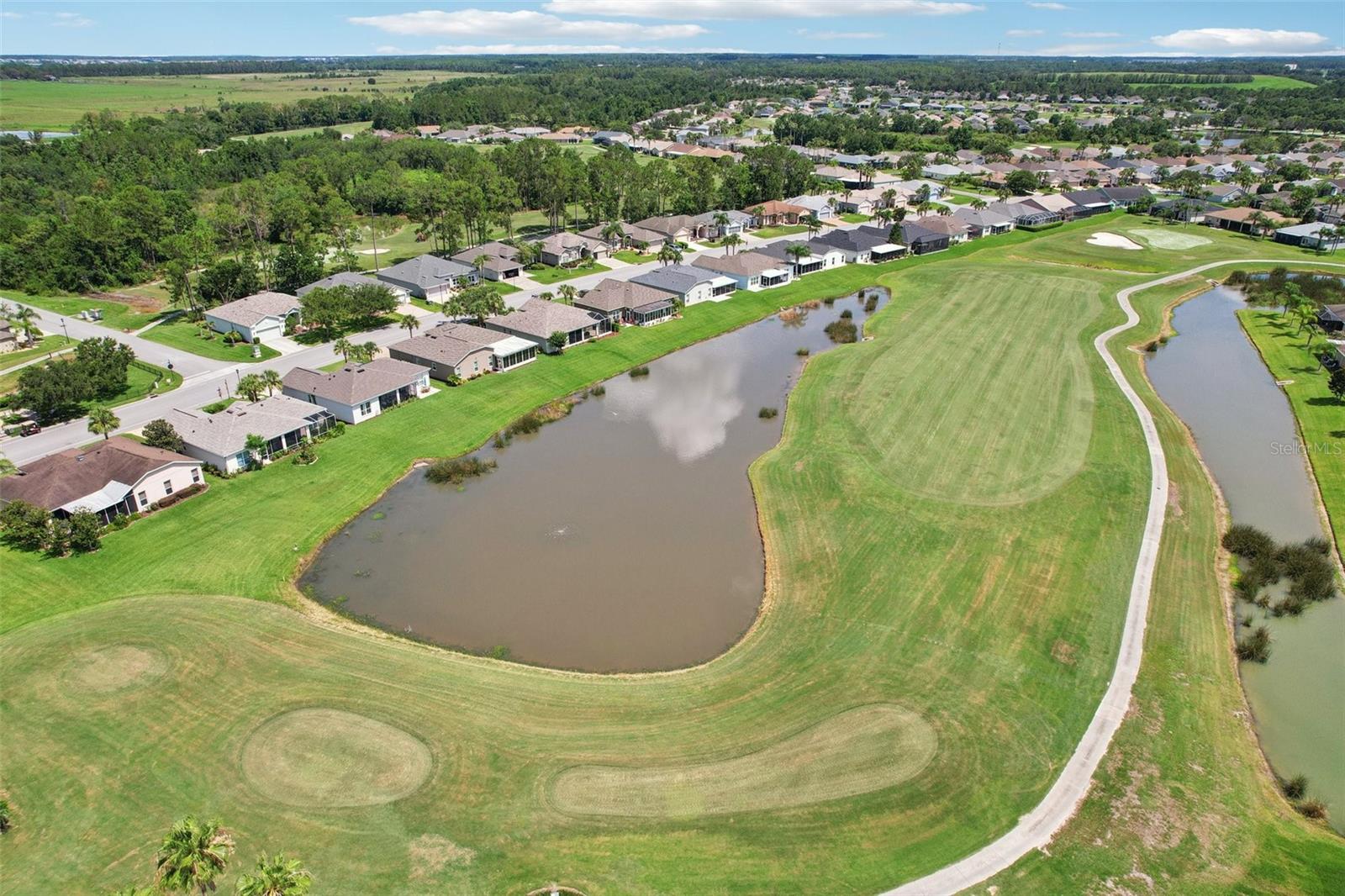 Listing photo id 49 for 23346 Abercorn Lane