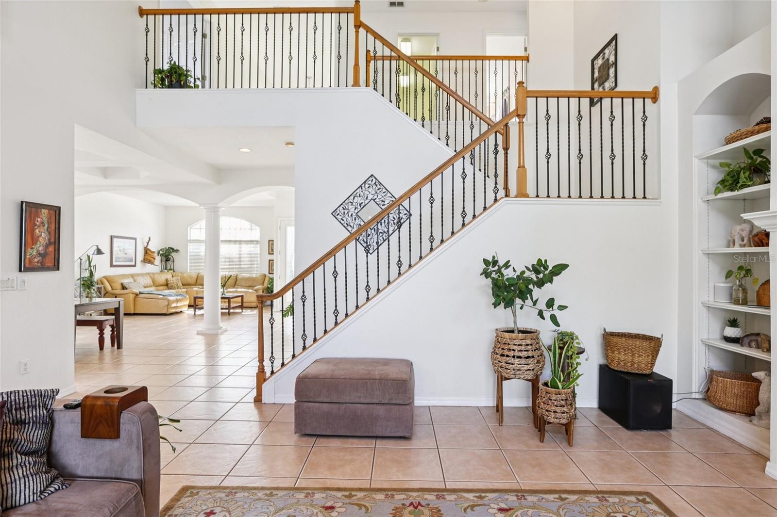 Listing photo id 5 for 23346 Abercorn Lane