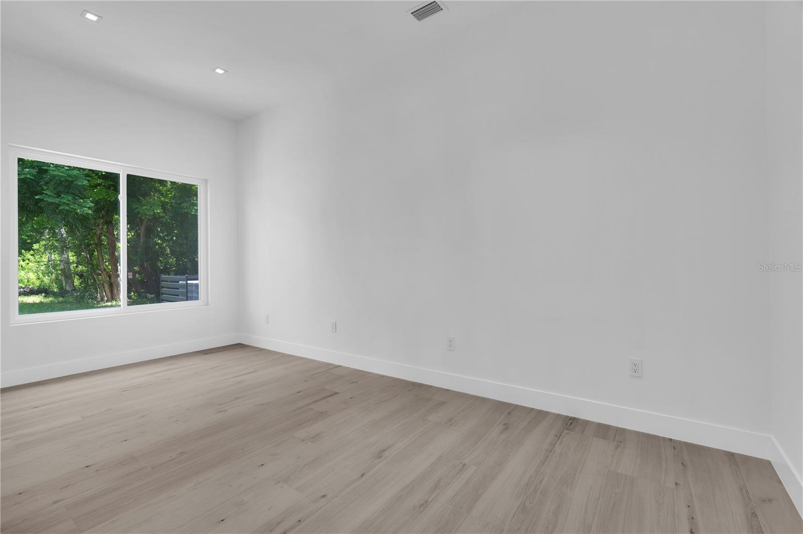 Image 9 of 76 For 436 7th Avenue