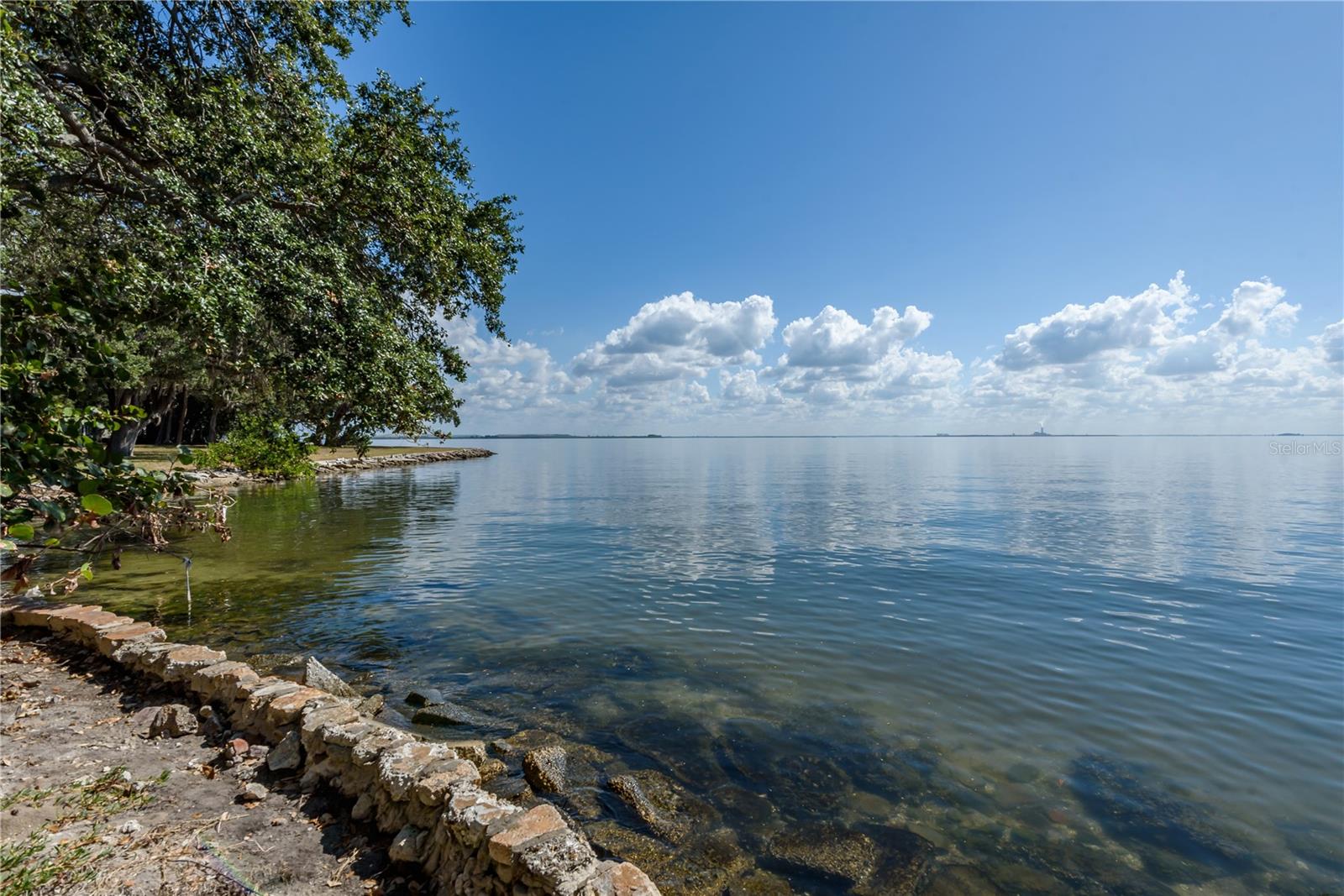 Image 10 of 39 For 6210 Bayshore Boulevard