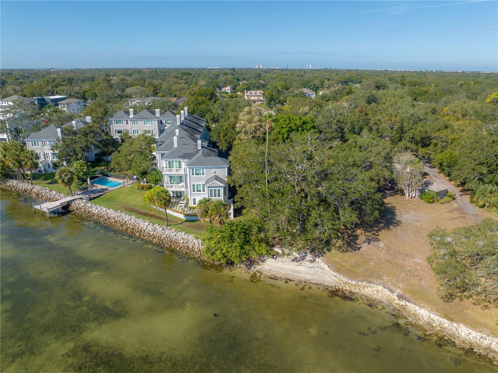 Image 18 of 39 For 6210 Bayshore Boulevard