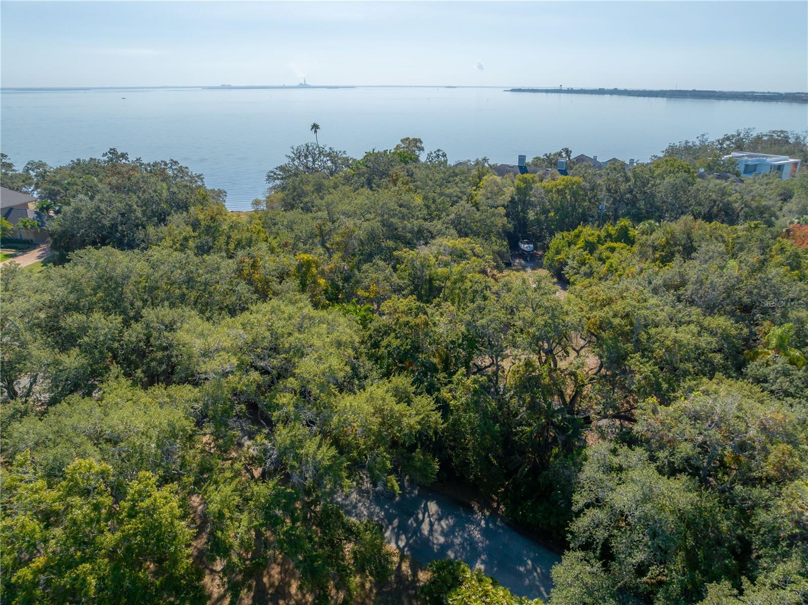 Image 27 of 39 For 6210 Bayshore Boulevard