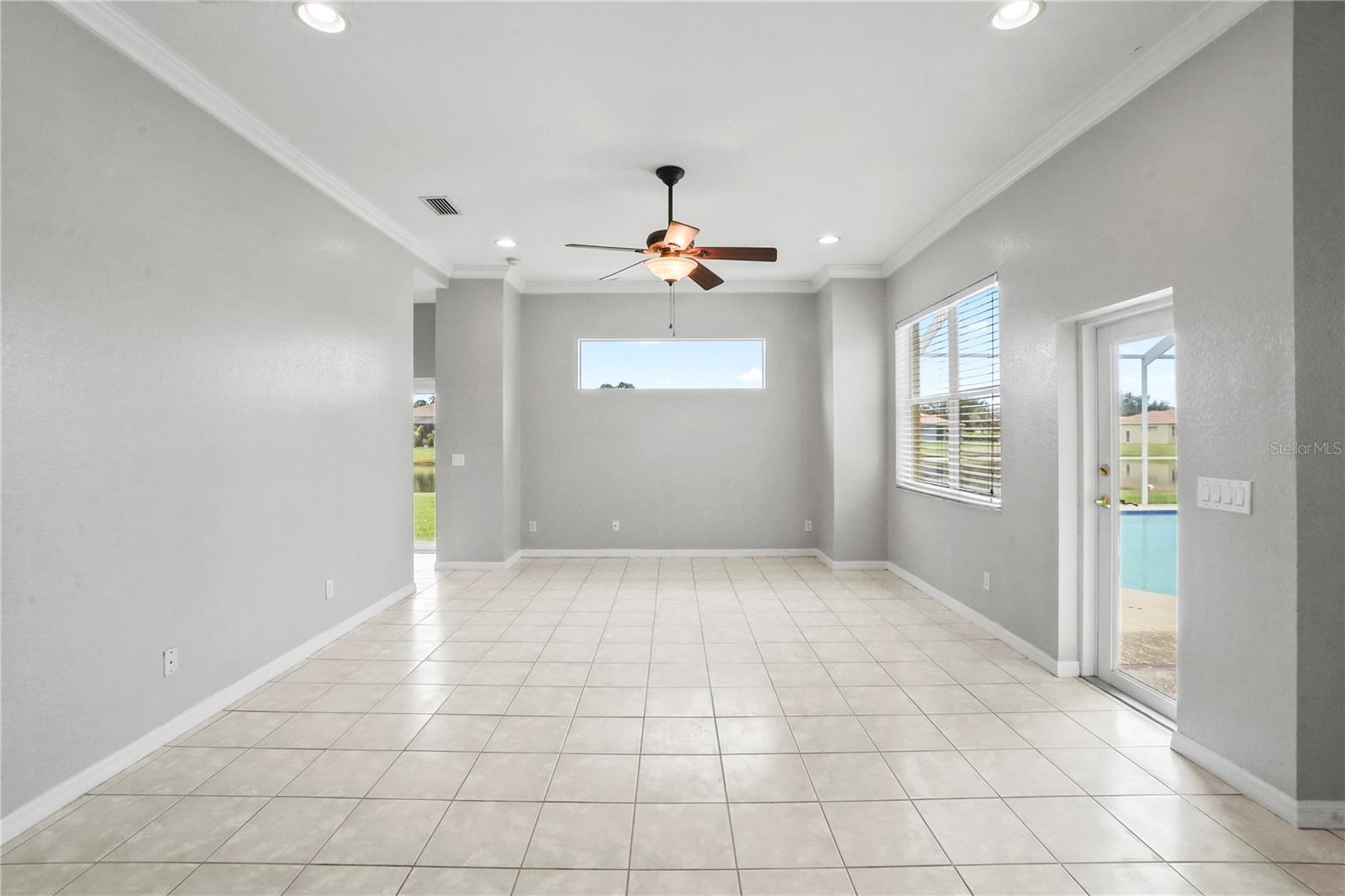 Image 11 of 48 For 11810 Holly Creek Drive
