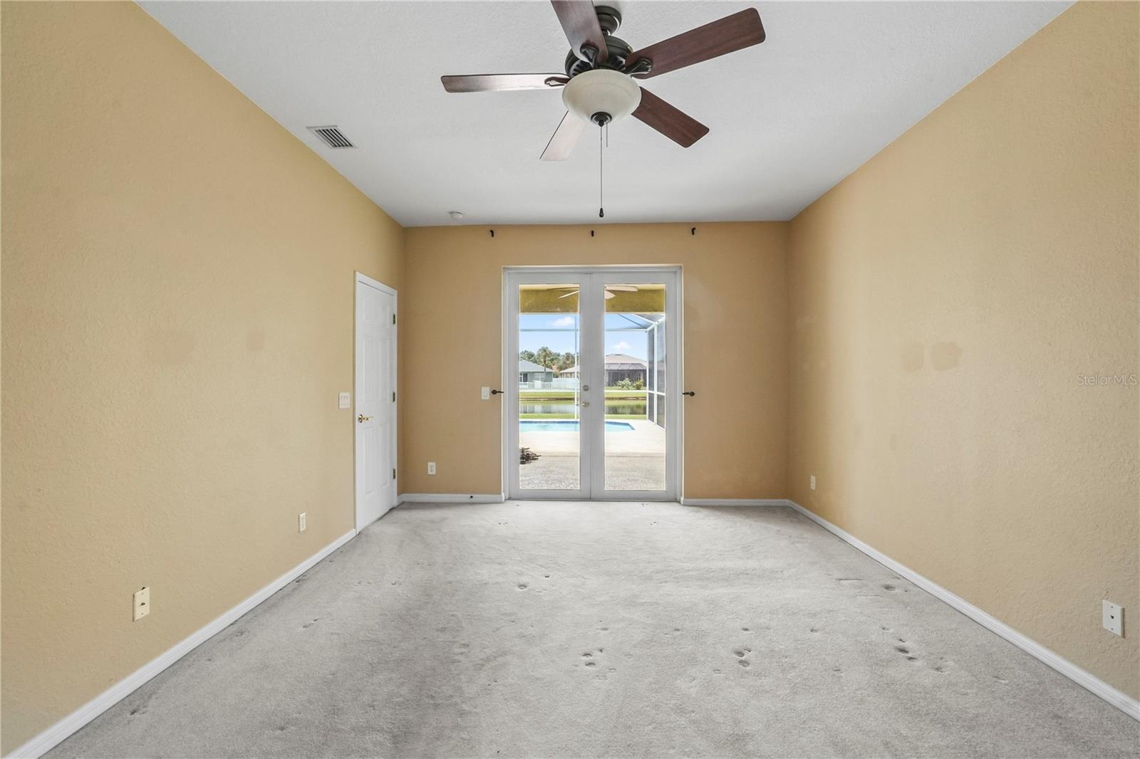 Image 27 of 48 For 11810 Holly Creek Drive