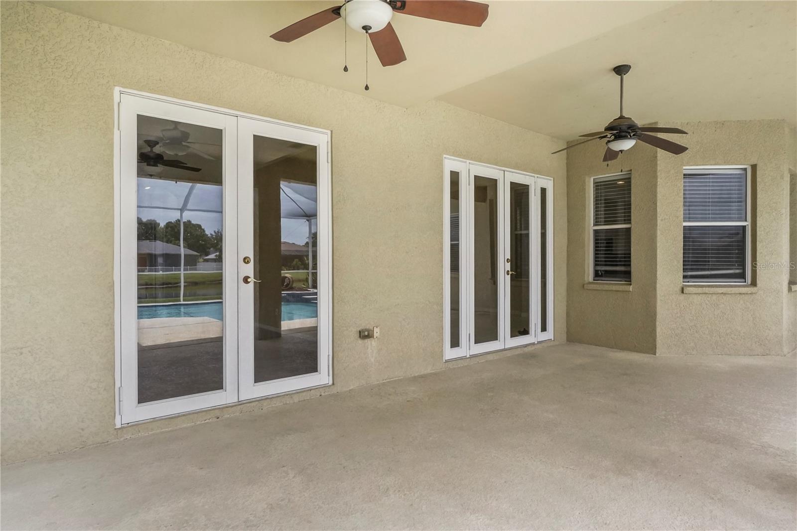 Image 33 of 48 For 11810 Holly Creek Drive