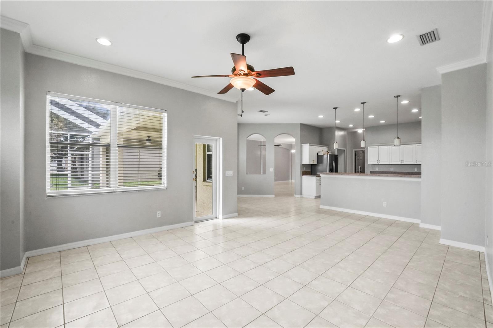 Image 4 of 48 For 11810 Holly Creek Drive