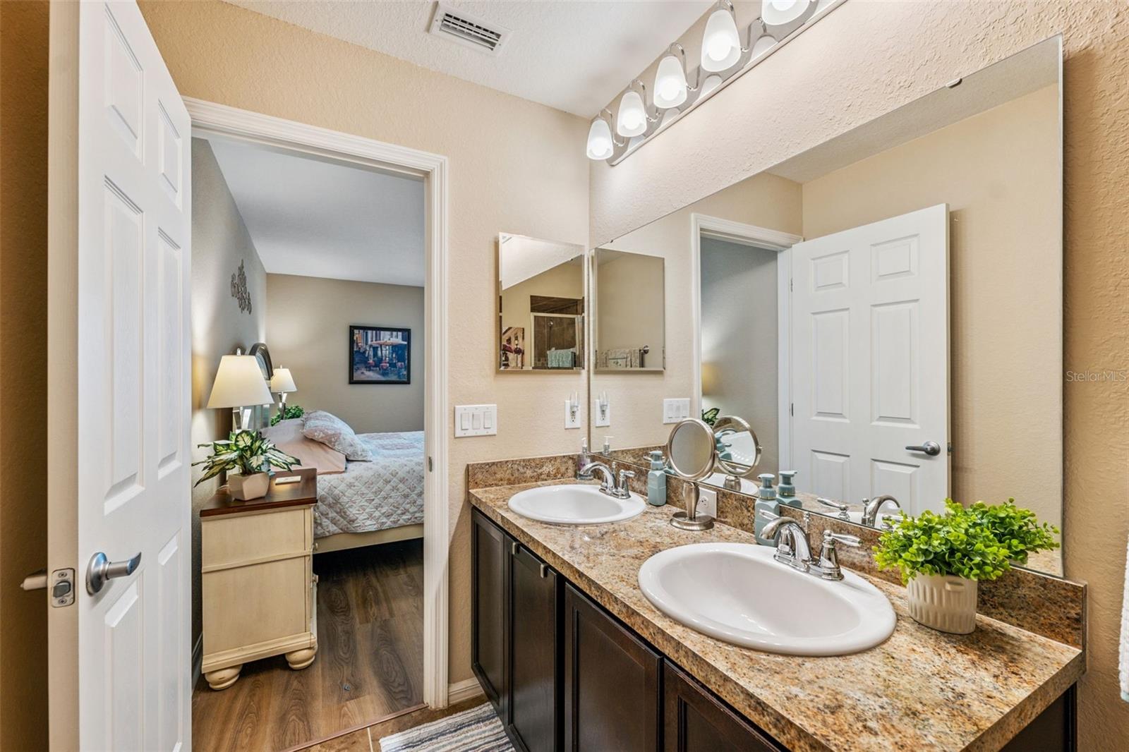 Image 20 of 32 For 5025 Cactus Needle Lane