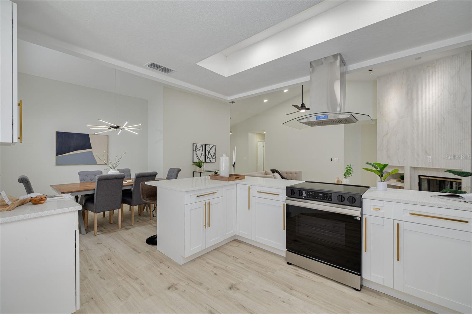 Image 11 of 28 For 2908 Longbrooke Way