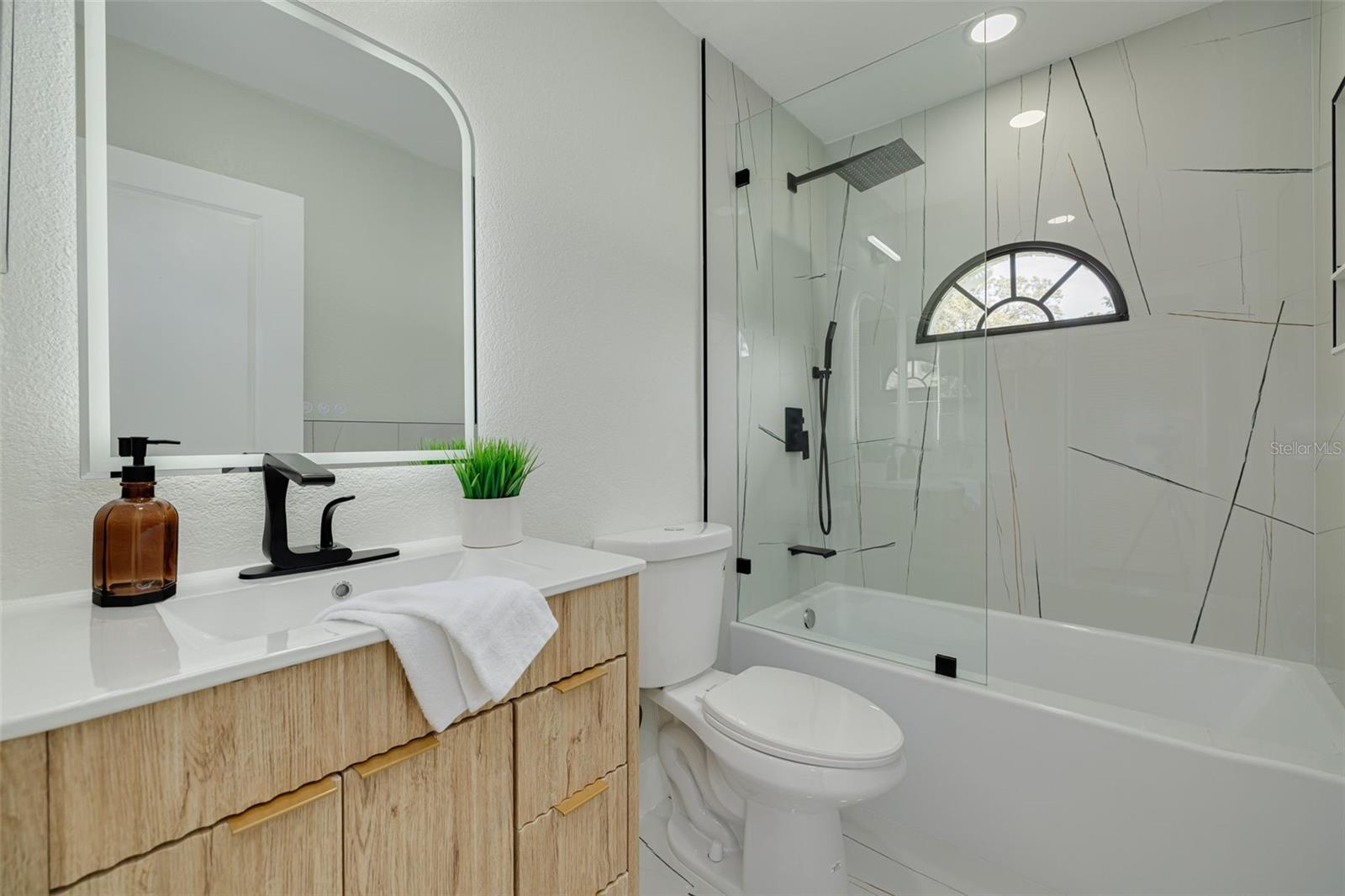 Image 21 of 28 For 2908 Longbrooke Way