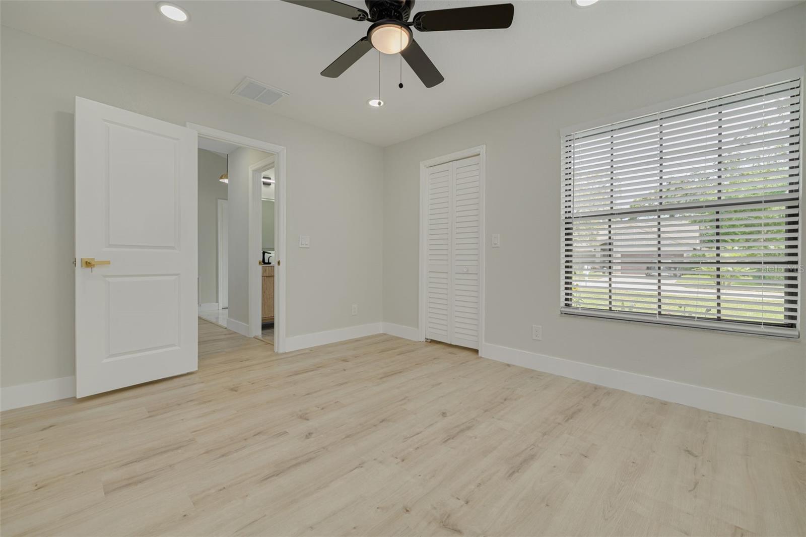 Image 23 of 28 For 2908 Longbrooke Way