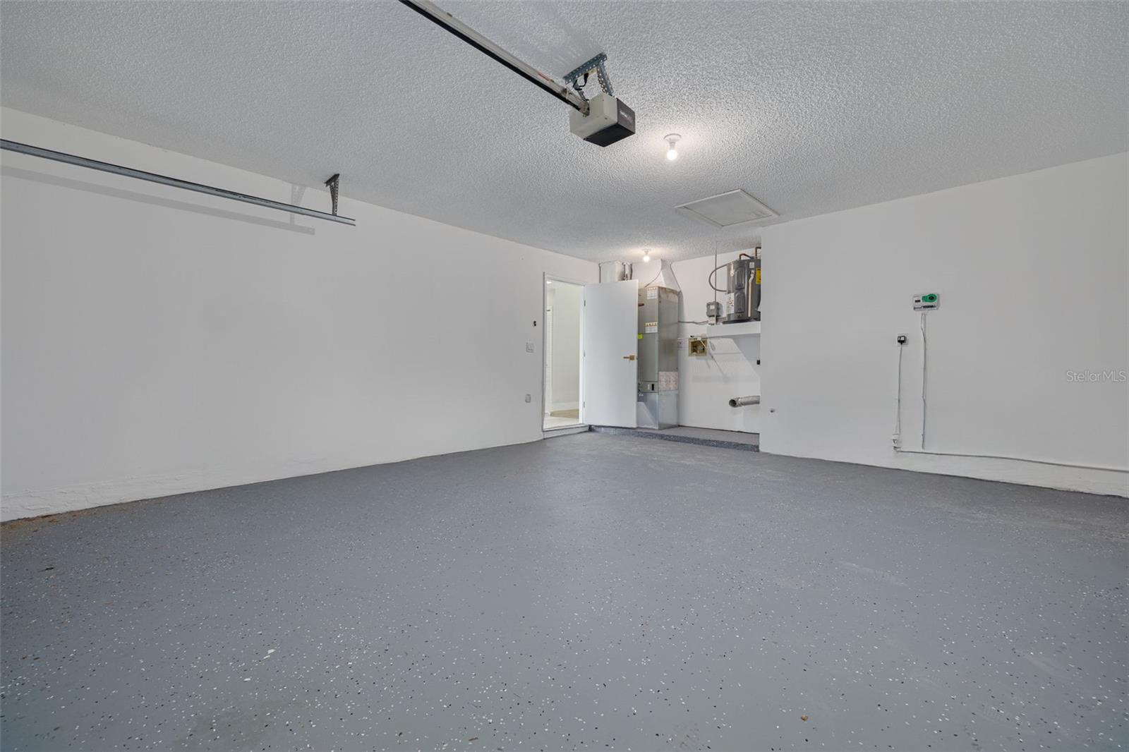 Image 24 of 28 For 2908 Longbrooke Way
