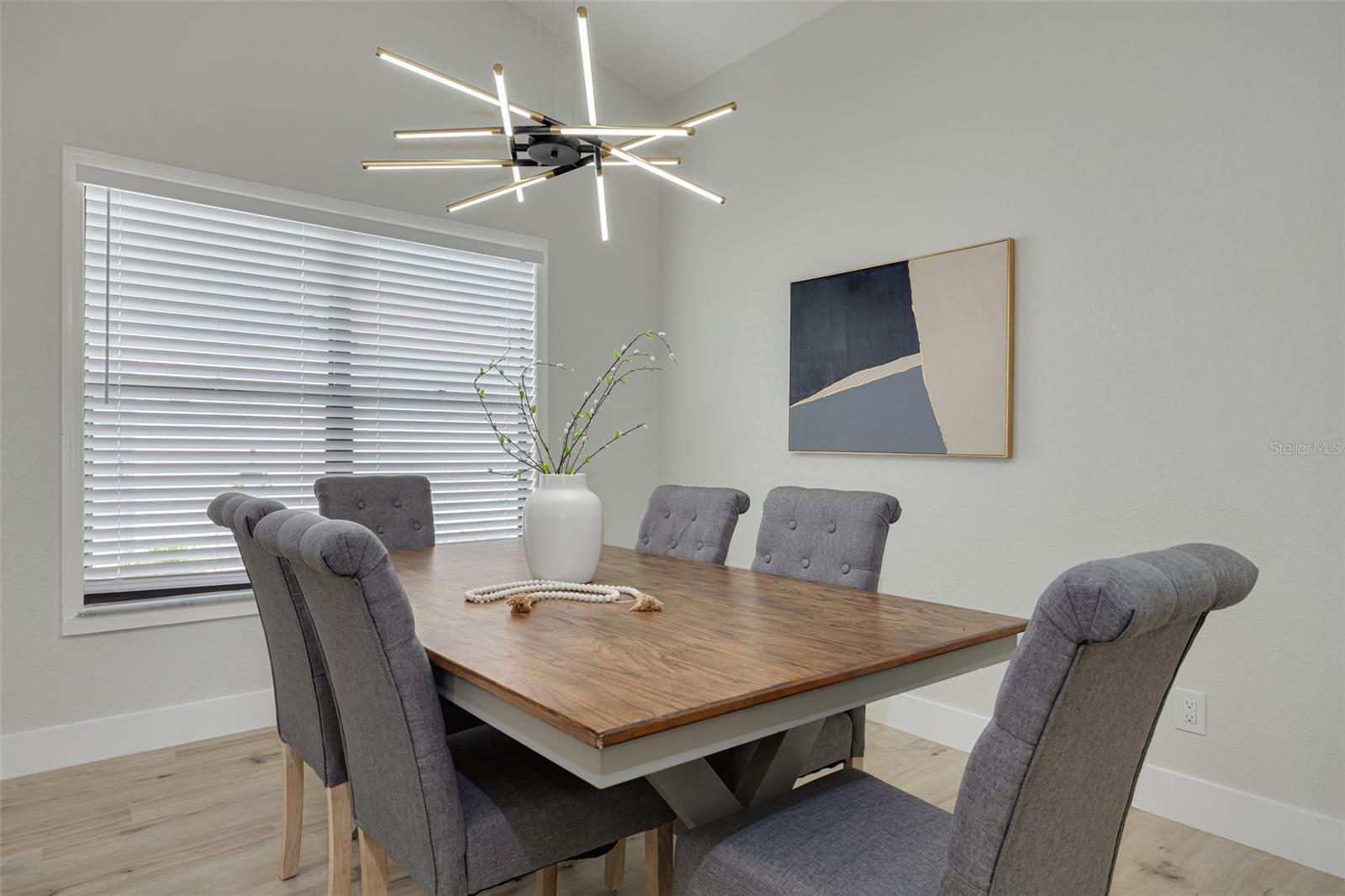 Image 7 of 28 For 2908 Longbrooke Way