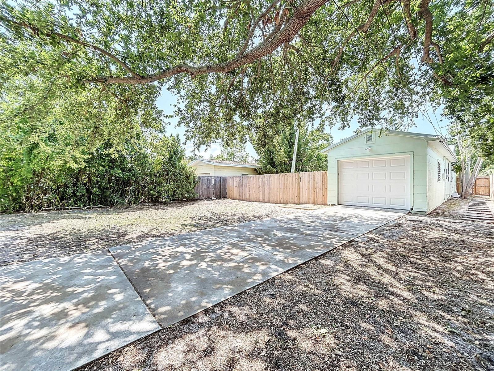 Image 17 of 19 For 627 64th Avenue S