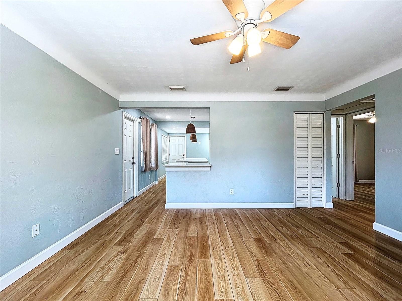 Image 4 of 19 For 627 64th Avenue S