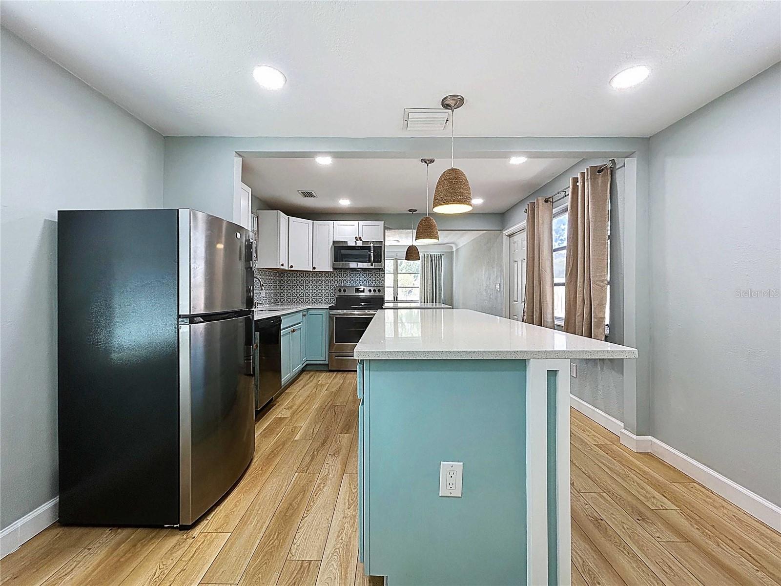 Image 8 of 19 For 627 64th Avenue S