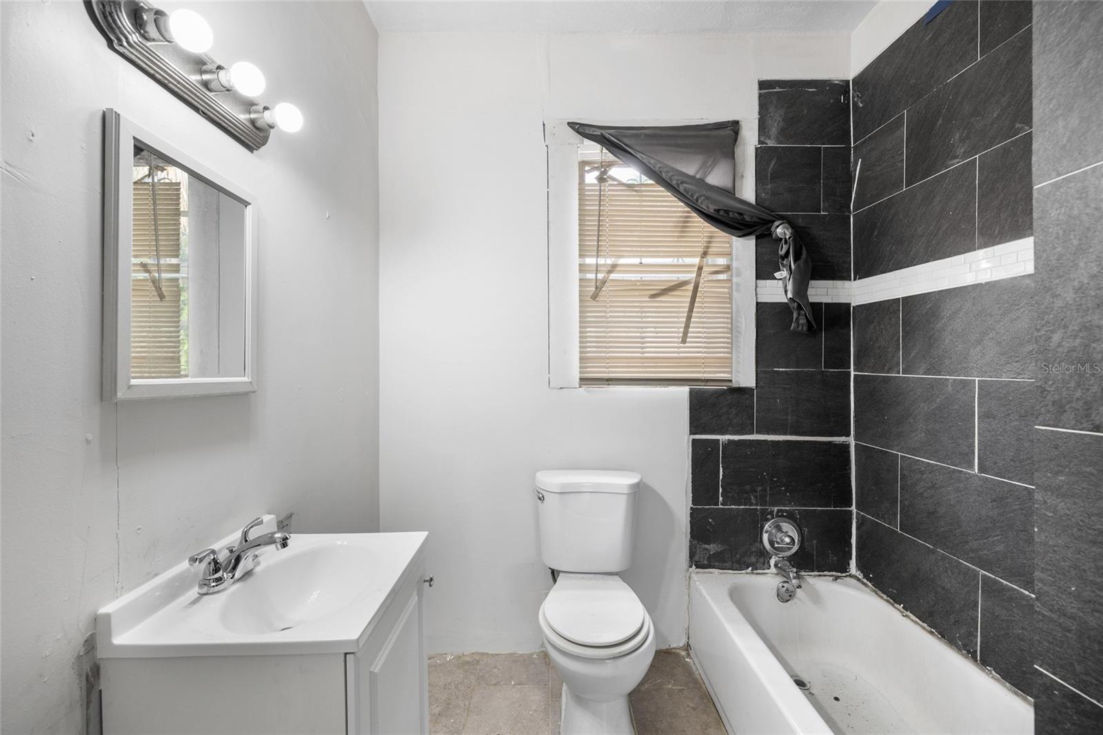 Image 17 of 27 For 3105 16th Street