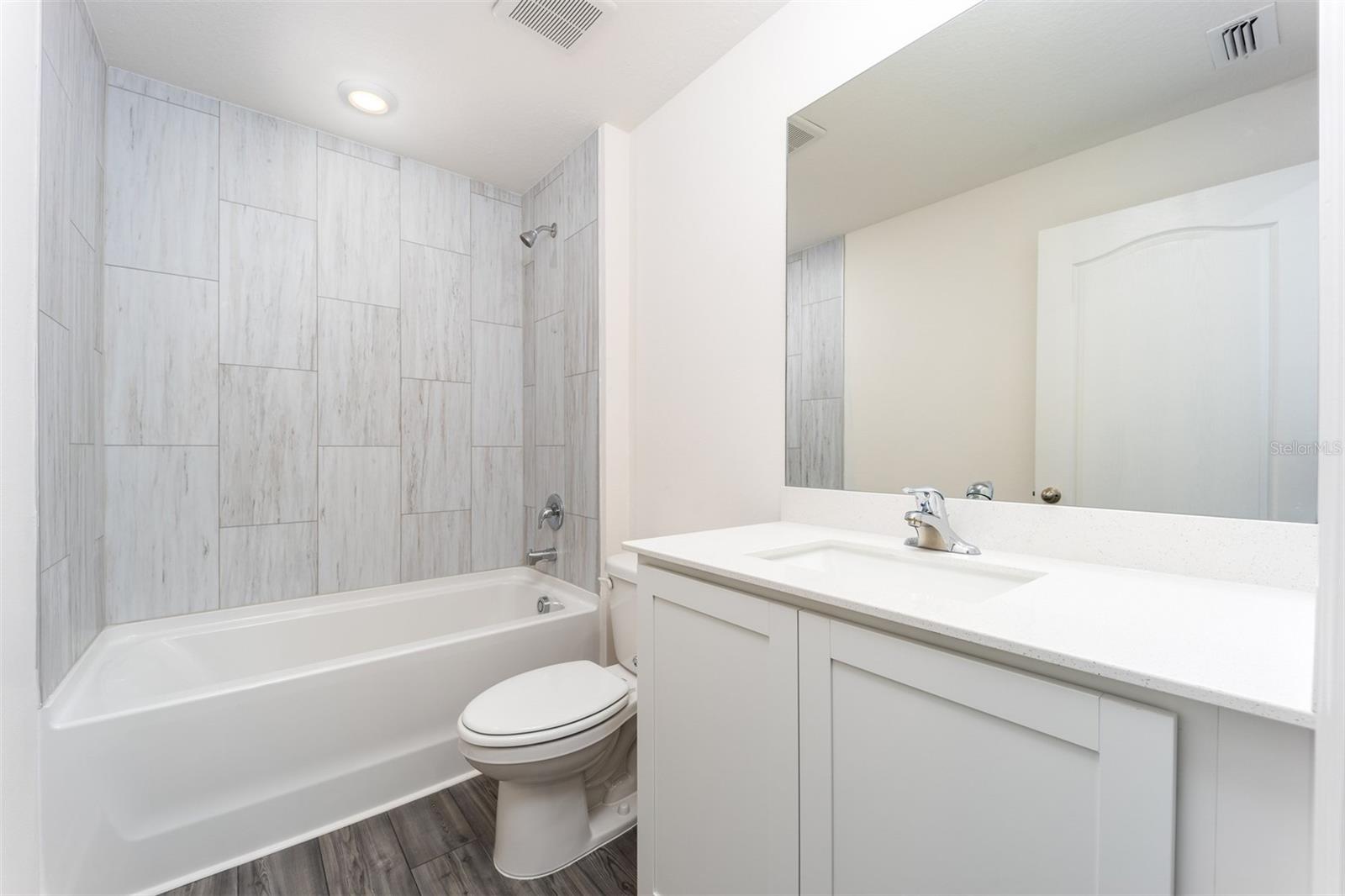 Image 17 of 22 For 3187 Seville Street