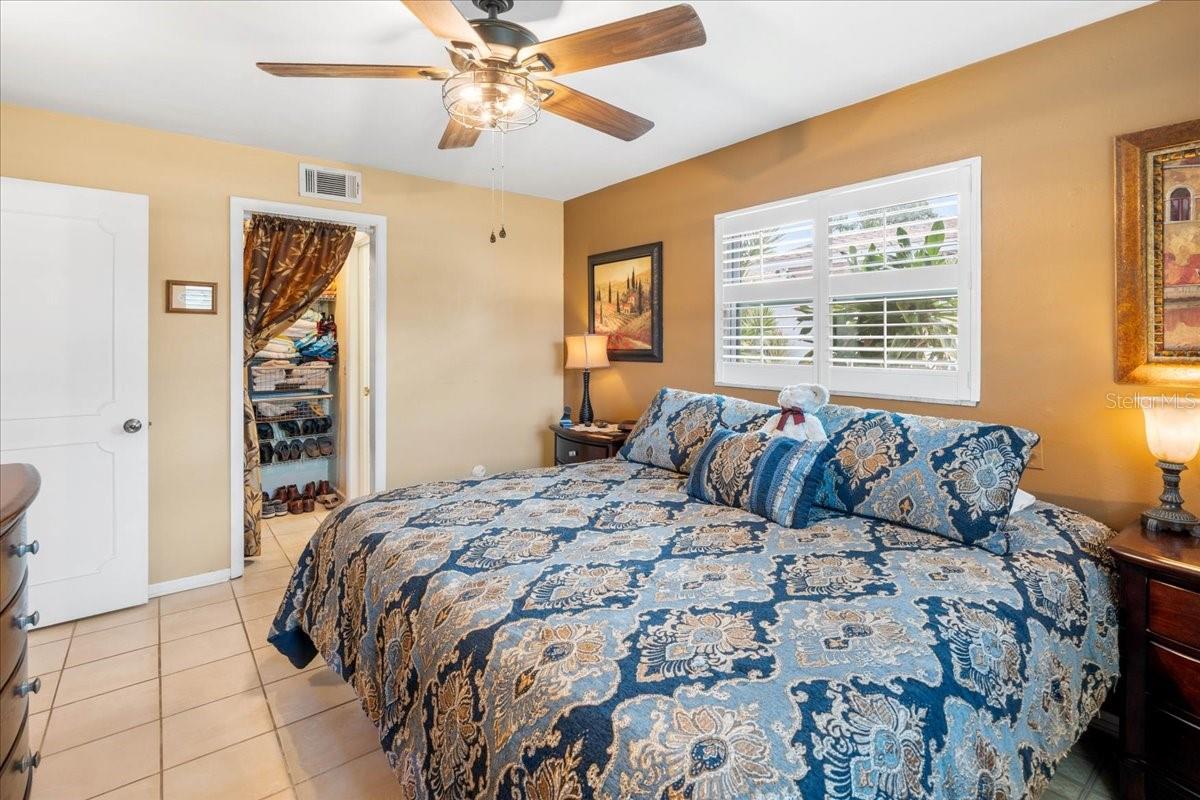 Image 25 of 46 For 13789 Montego Drive