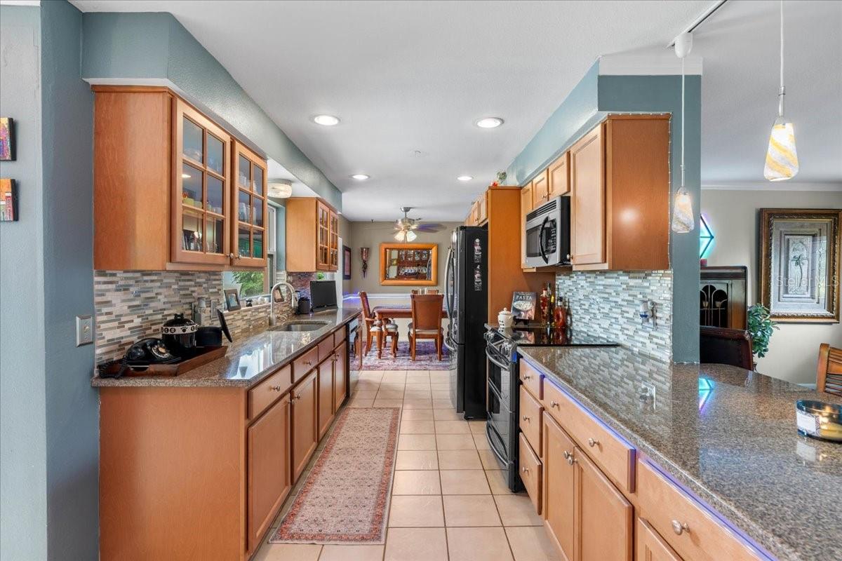 Image 8 of 46 For 13789 Montego Drive
