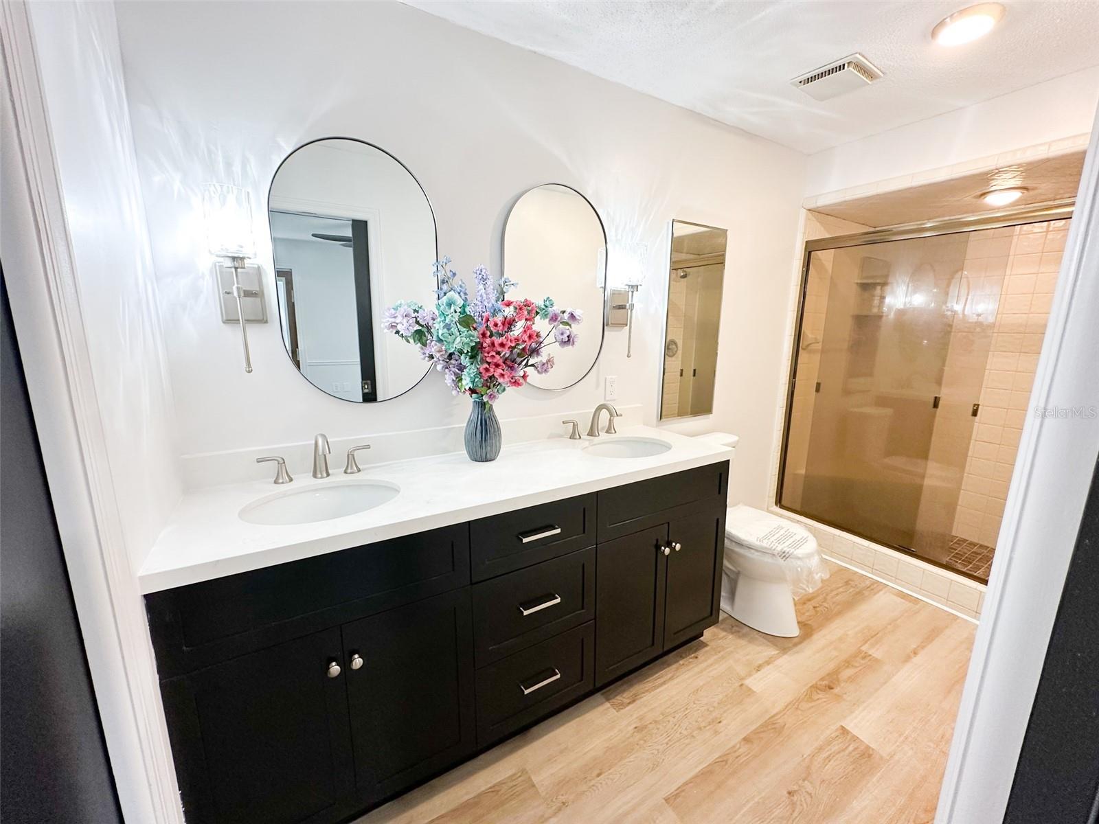 Image 21 of 32 For 2280 Willowbrook Drive