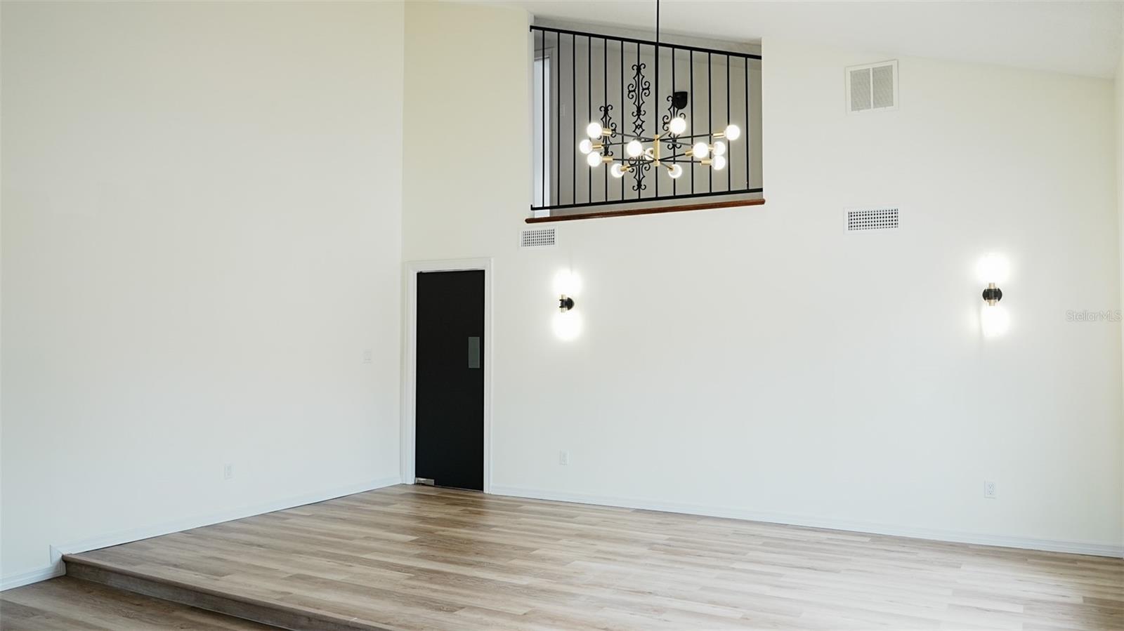 Image 8 of 32 For 2280 Willowbrook Drive