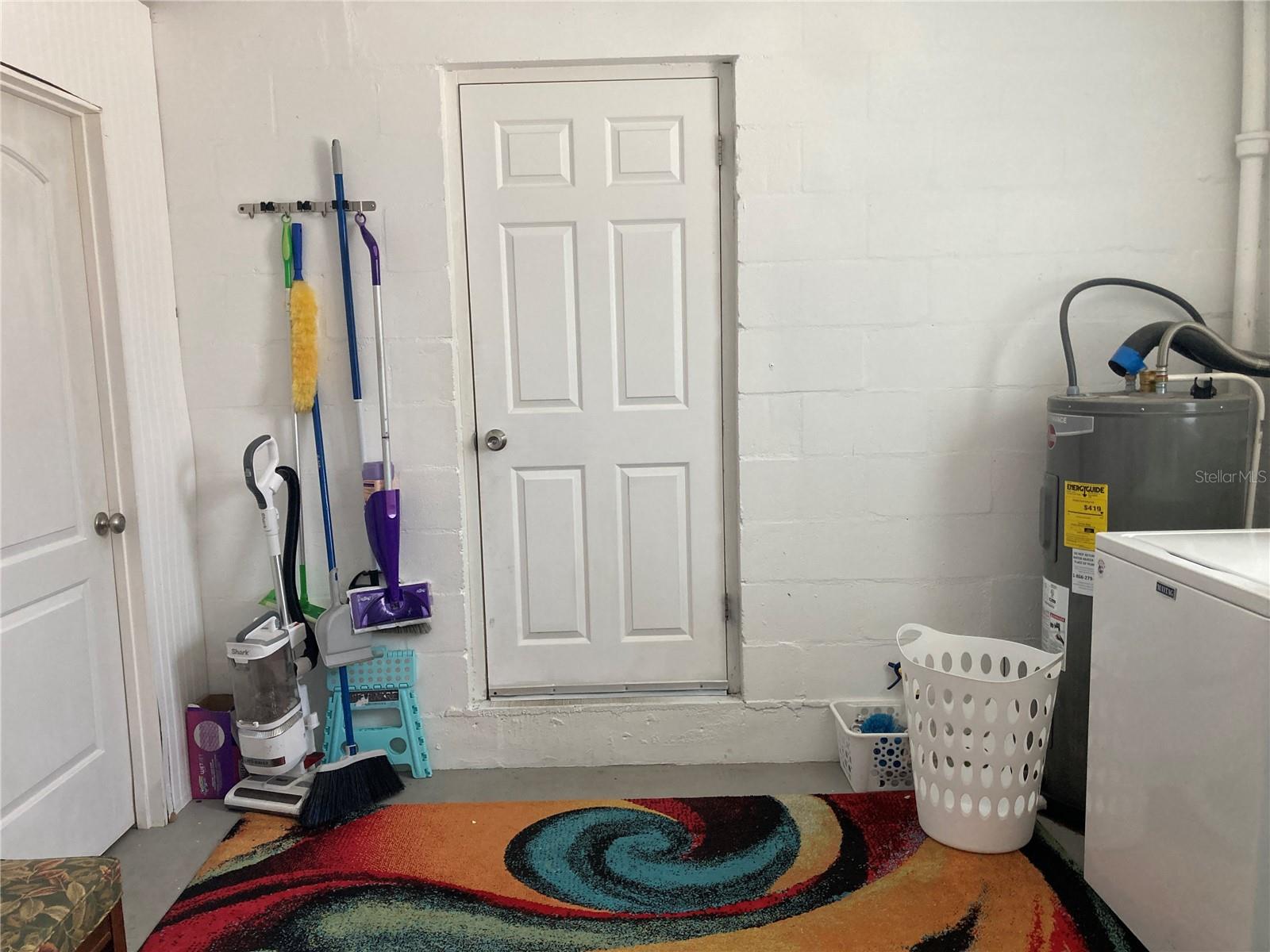 Image 21 of 25 For 2475 47th Street S
