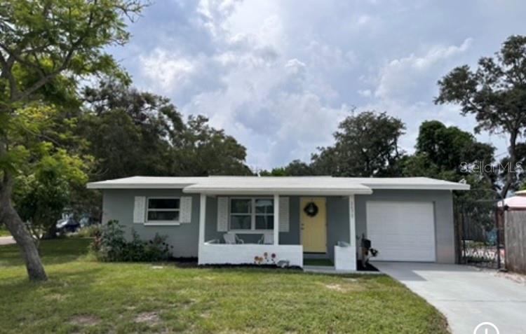 Image 3 of 25 For 2475 47th Street S