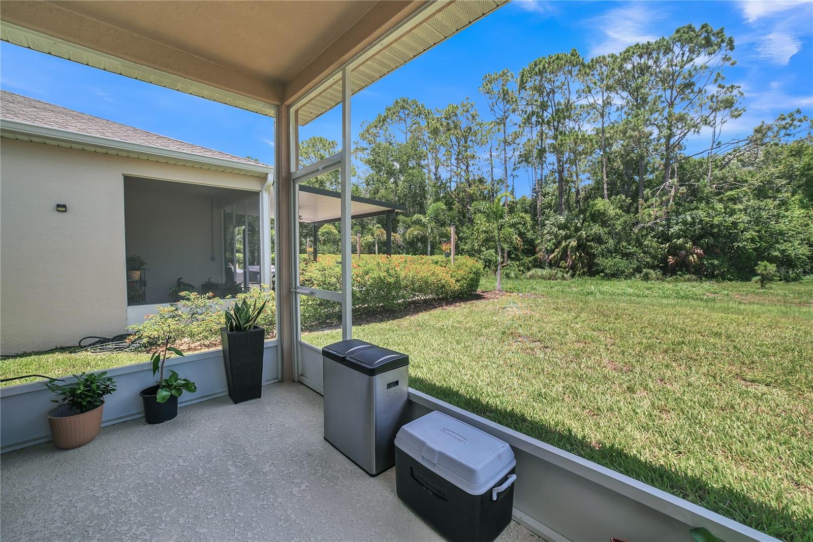 Image 41 of 54 For 289 Siesta Vista Court