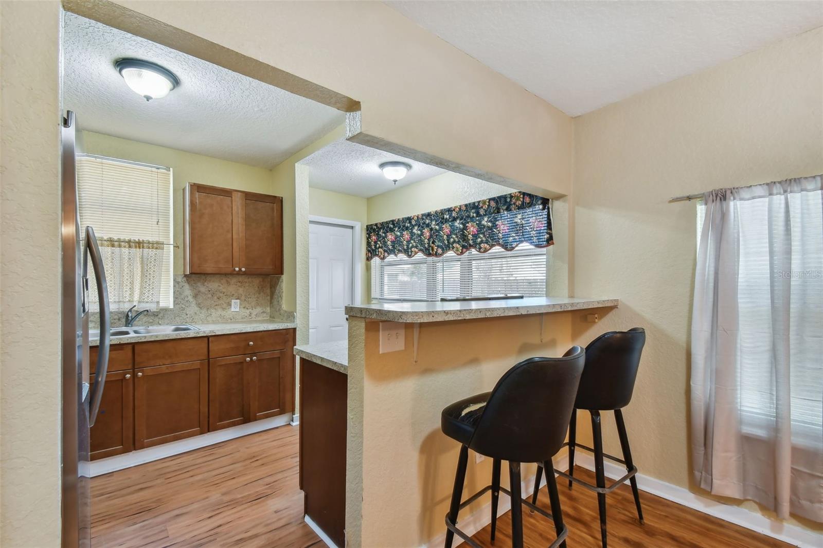 Image 32 of 72 For 2026 Auburn Street S