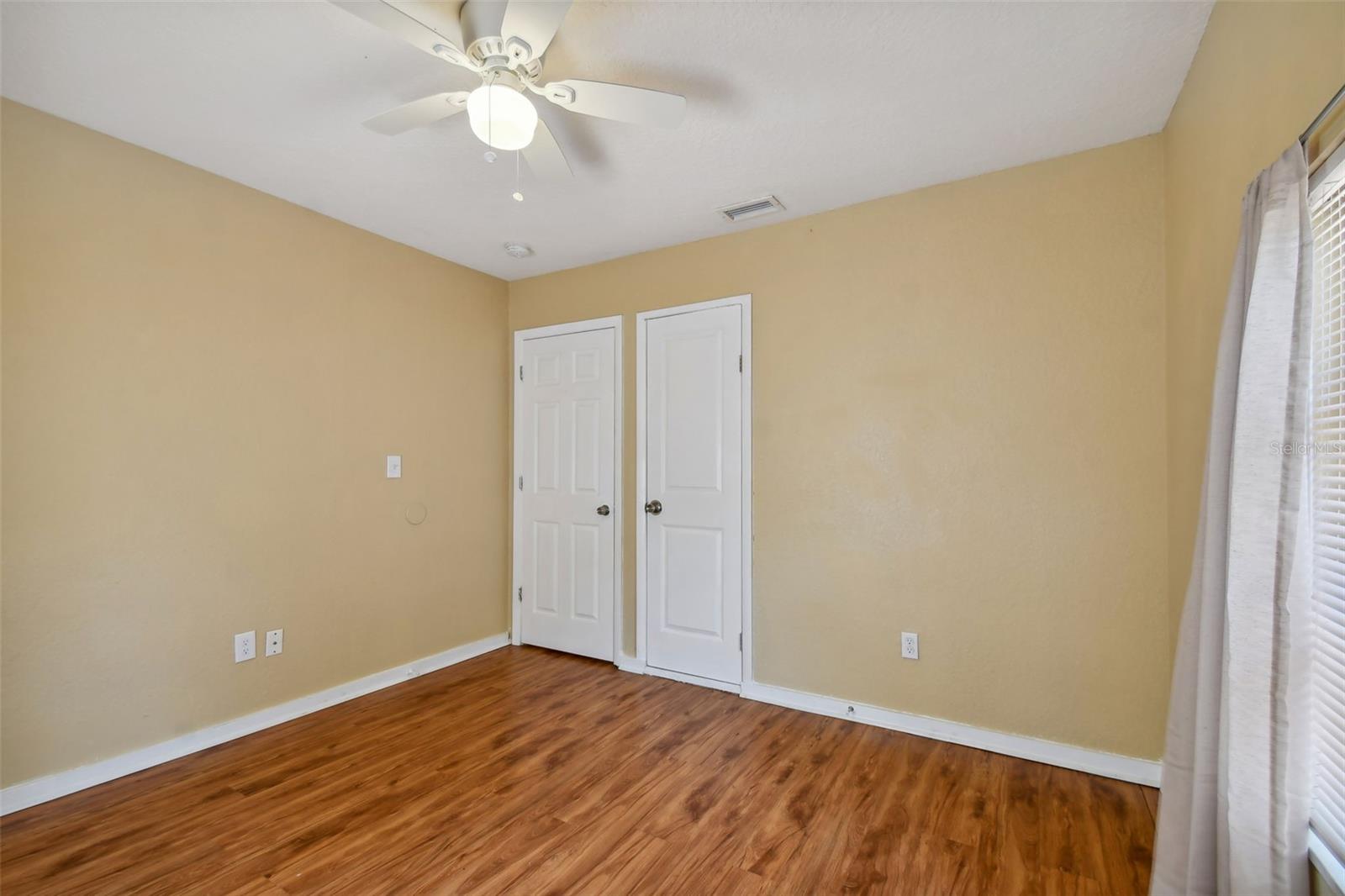 Image 46 of 72 For 2026 Auburn Street S