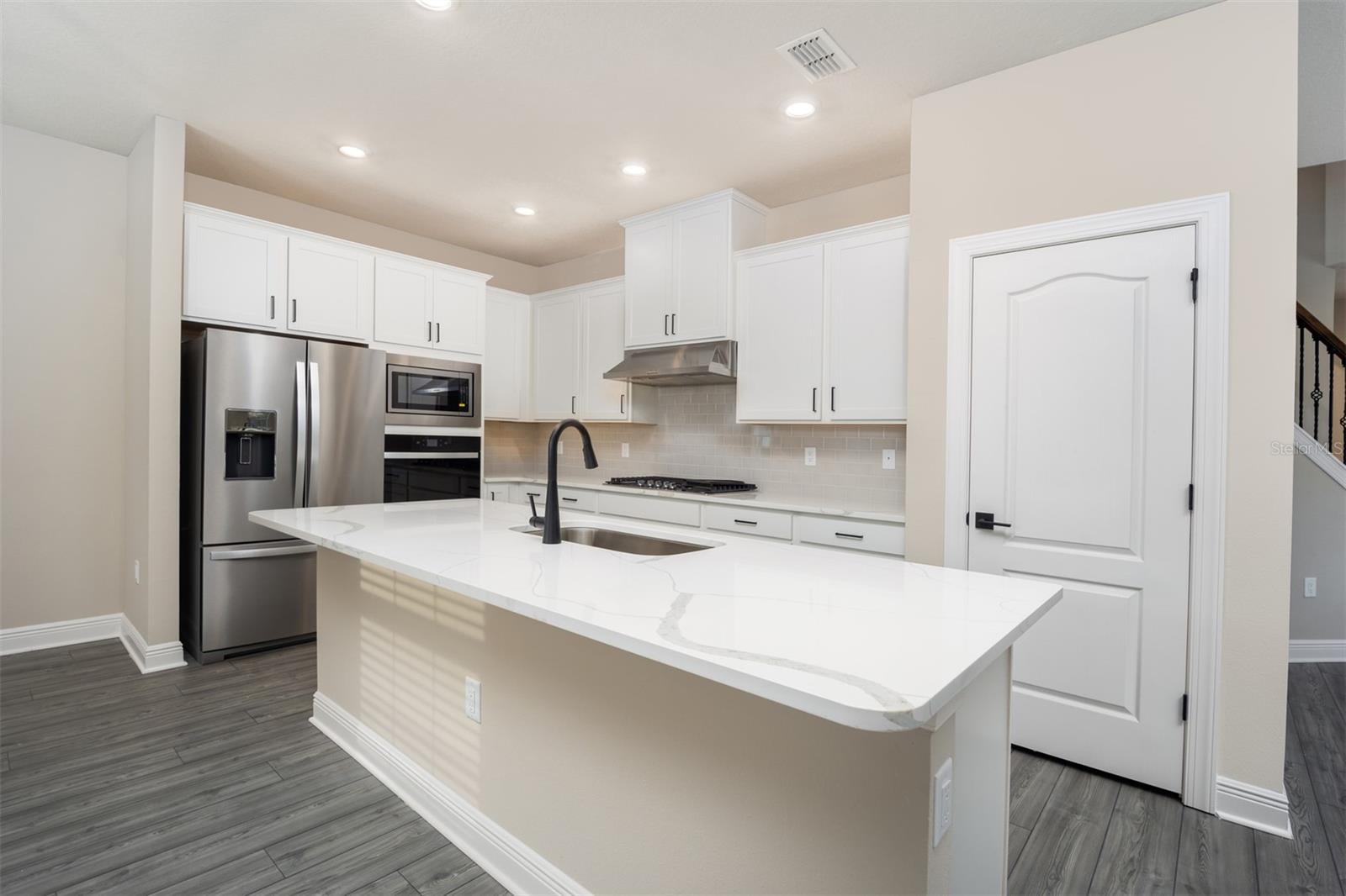 Image 2 of 7 For 7728 Somersworth Drive