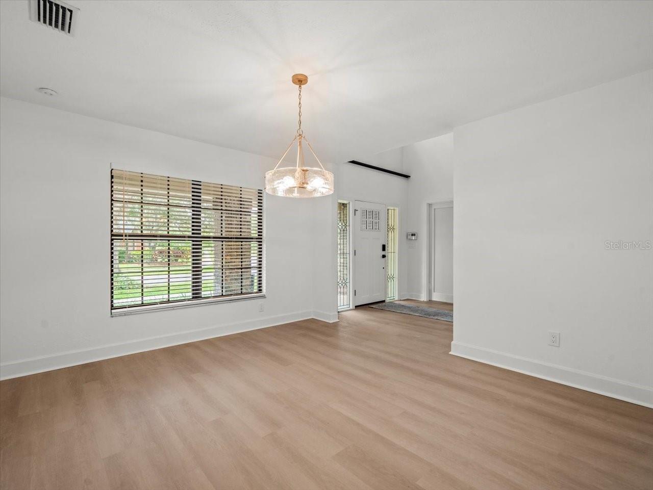 Image 10 of 48 For 3334 Westmoreland Drive