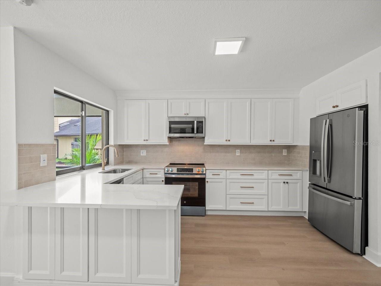 Image 12 of 48 For 3334 Westmoreland Drive