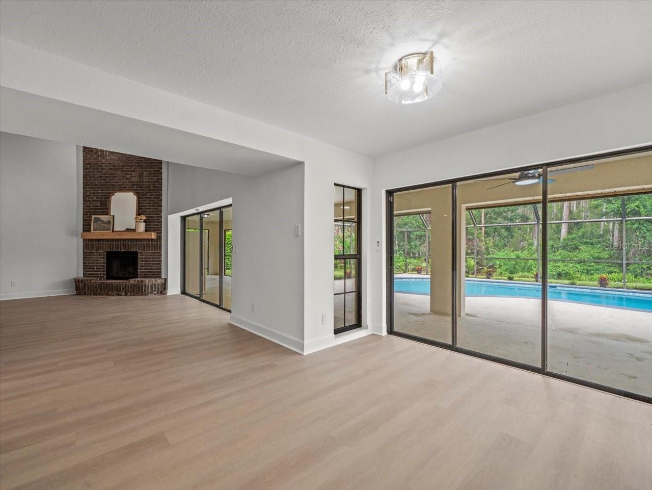 Image 16 of 48 For 3334 Westmoreland Drive