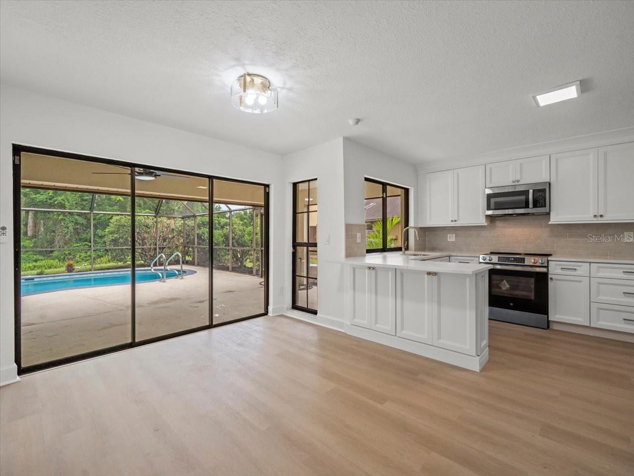 Image 17 of 48 For 3334 Westmoreland Drive