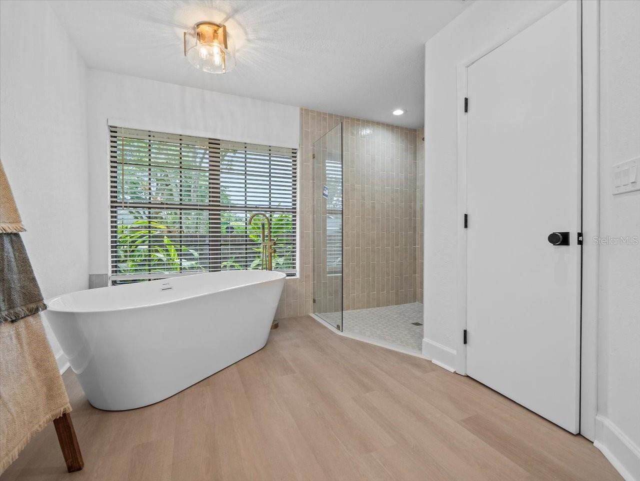 Image 24 of 48 For 3334 Westmoreland Drive