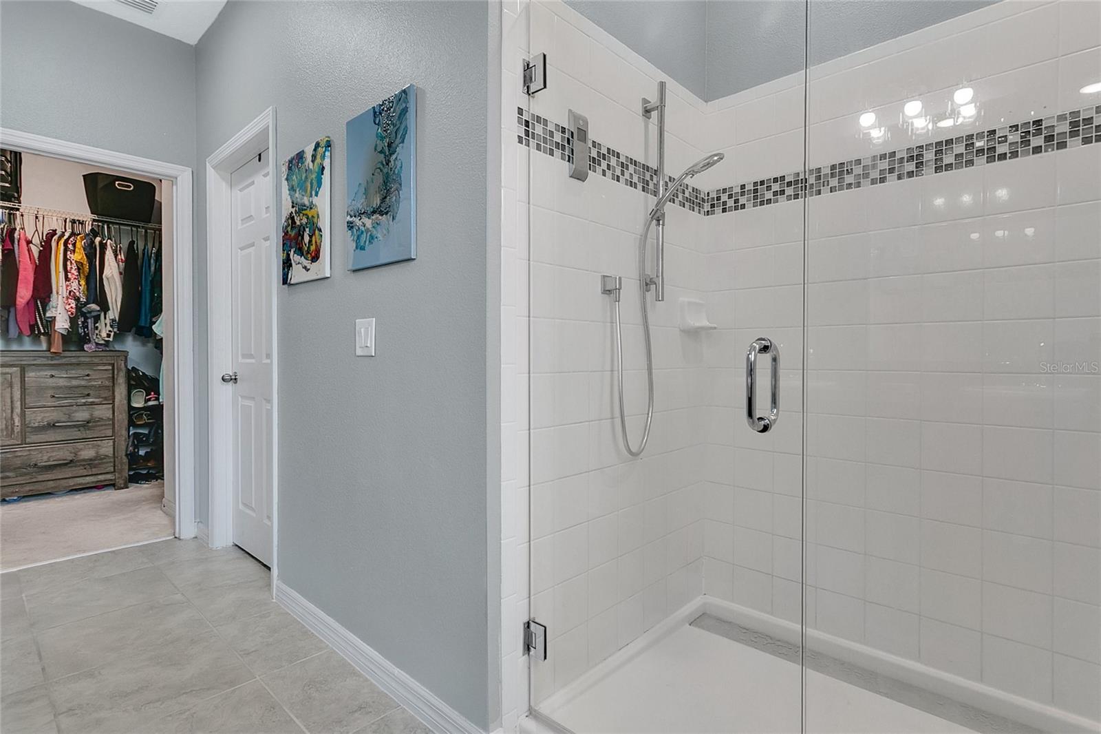 Image 15 of 35 For 356 Irving Bend Drive