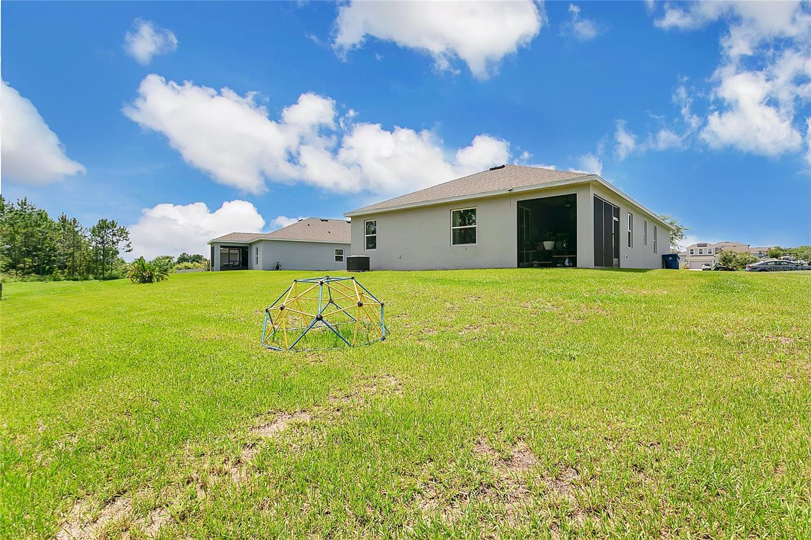 Image 22 of 35 For 356 Irving Bend Drive