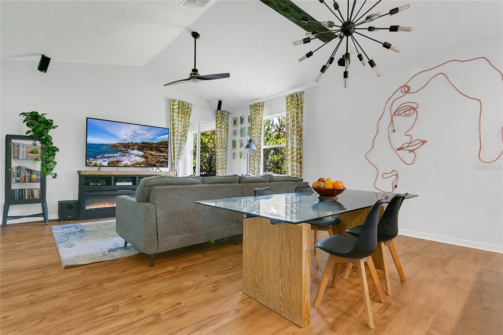 Image 6 of 35 For 356 Irving Bend Drive